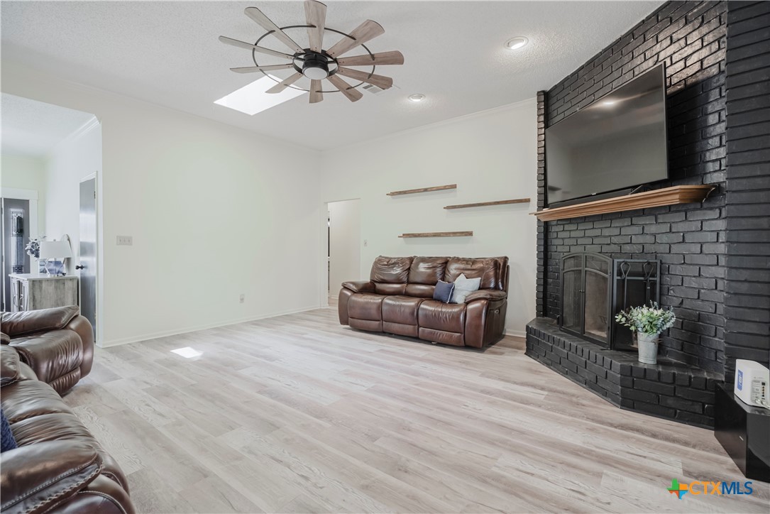 1012 Pin Oak Drive
