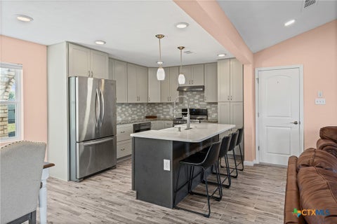 Photo of 188 Encino Loma, Killeen, TX 76542 (MLS # 629003)