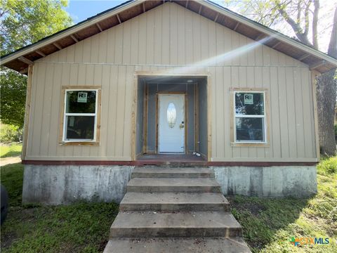 Photo of 2501 E Adams Avenue, Temple, TX 76501 (MLS # 610560)