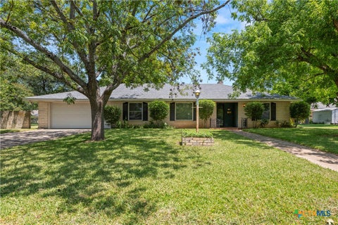 Photo of 12 W Killen Lane, Temple, TX 76501 (MLS # 621943)