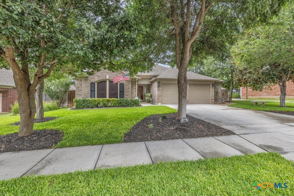 Photo of 486 Enchanted Oak, New Braunfels, TX 78132 (MLS # 587139)