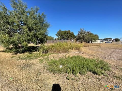 310 Stockdale Street Cuero TX 77954