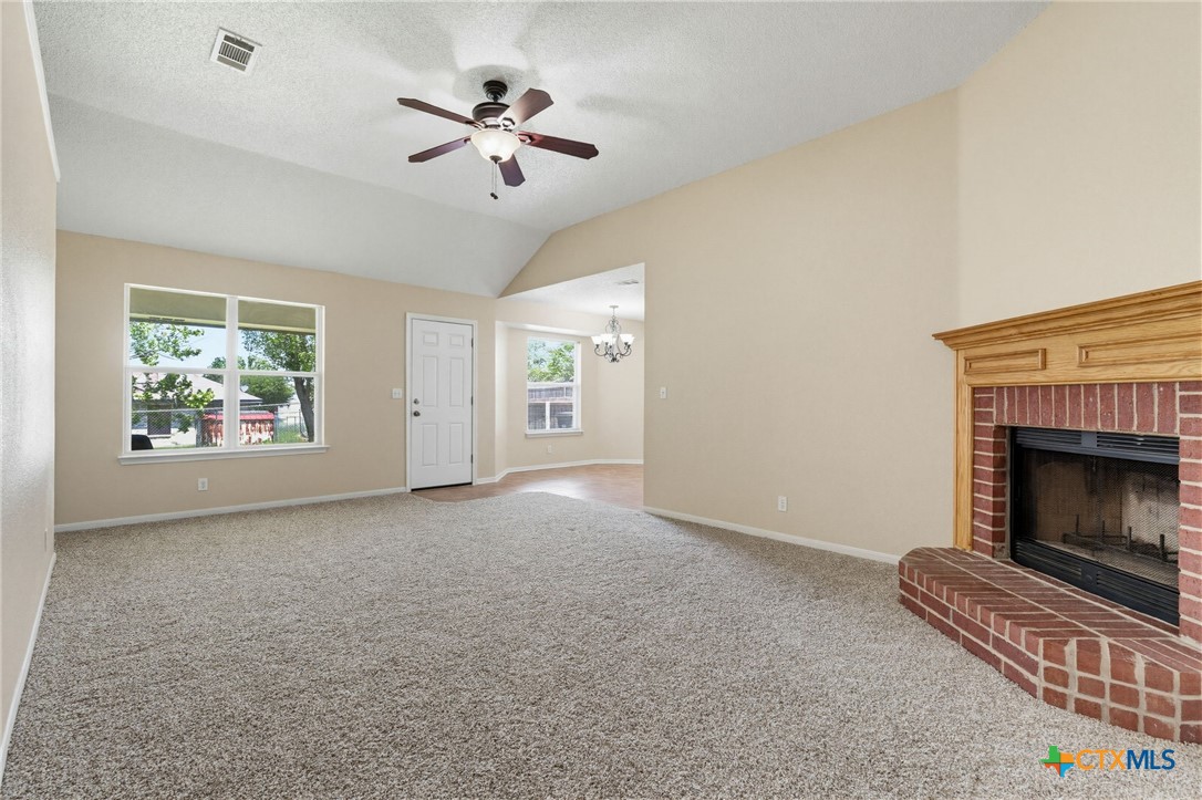 2805 Woodlands Drive