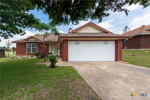Photo of 2805 Woodlands Drive, Killeen, TX 76549 (MLS # 613217)