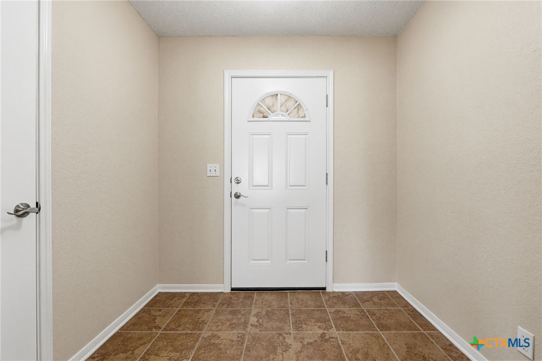 2805 Woodlands Drive