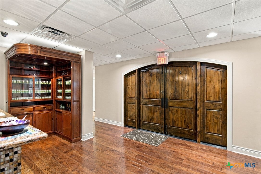 3602 Navarro