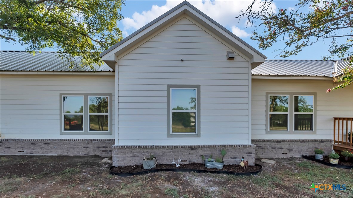 10927 County Road 272