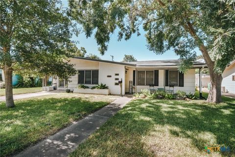 706 Fern Lane Victoria TX 77904