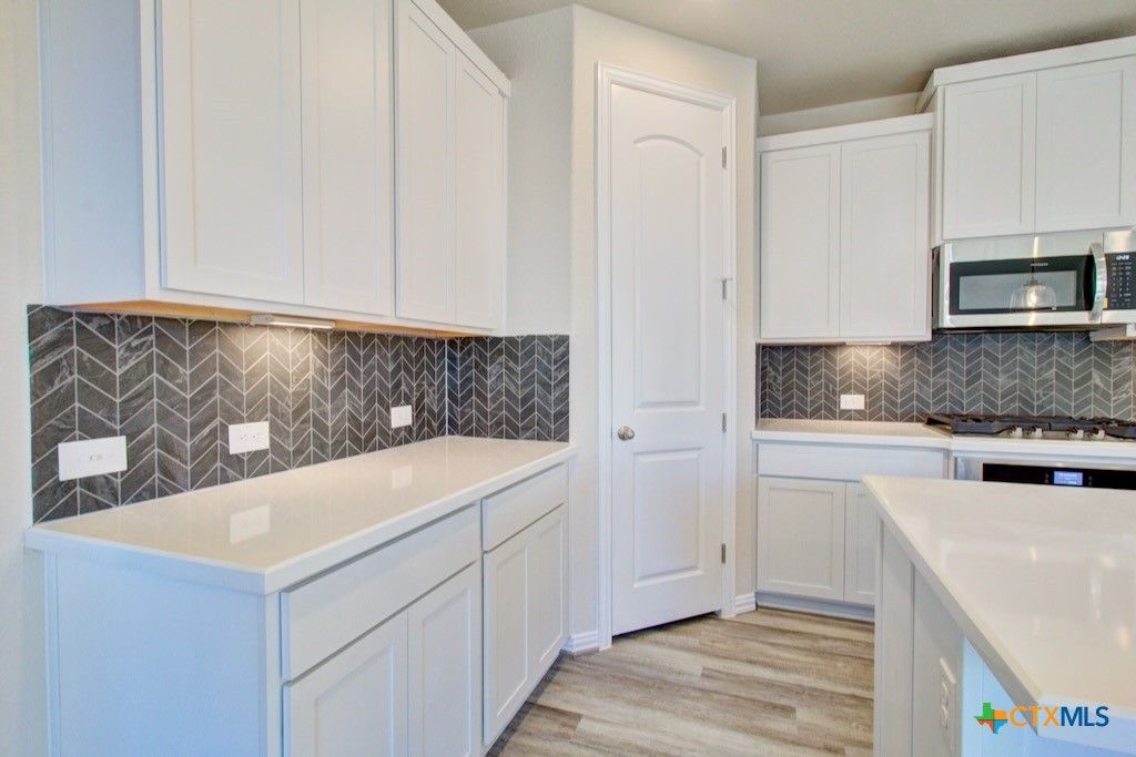Photo of 1822 Pining Street ST, New Braunfels, TX 78132 (MLS # 601488)