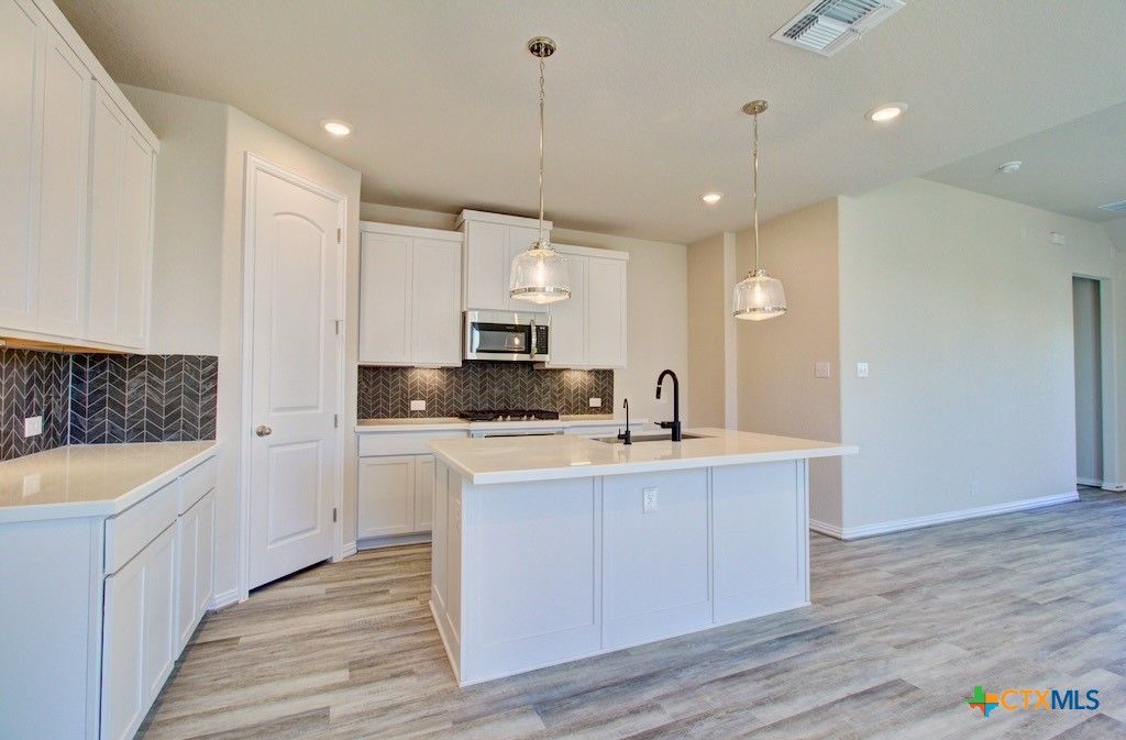 Photo of 1822 Pining Street ST, New Braunfels, TX 78132 (MLS # 601488)