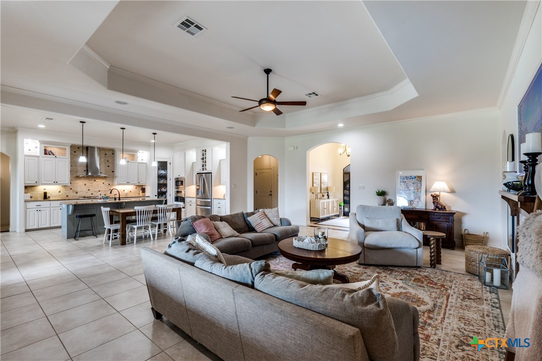 1160 Mescalero Trail