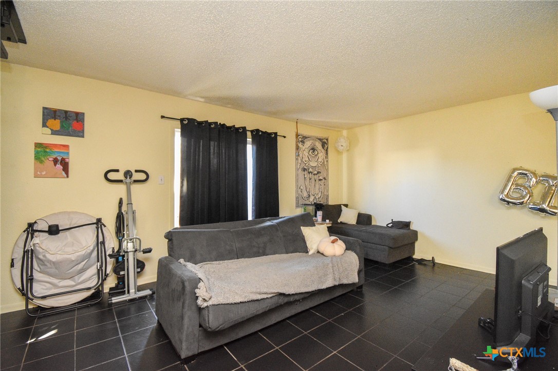 1805 Rosemary Avenue