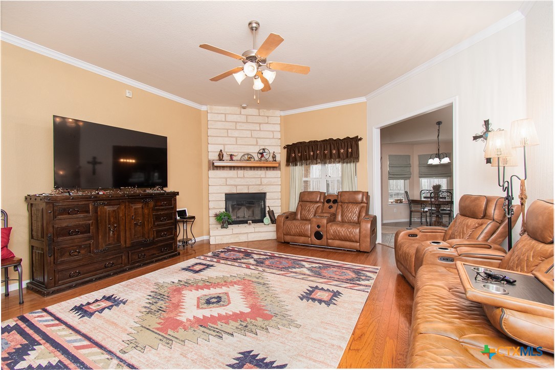 1811 Indian Camp Trail