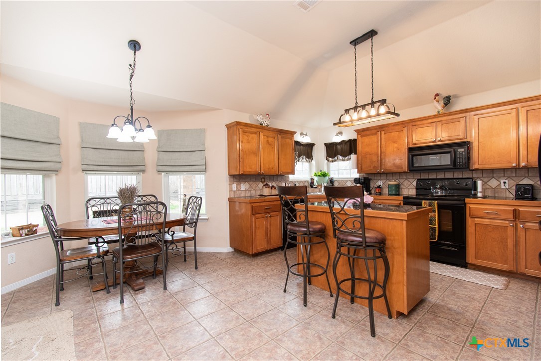 1811 Indian Camp Trail