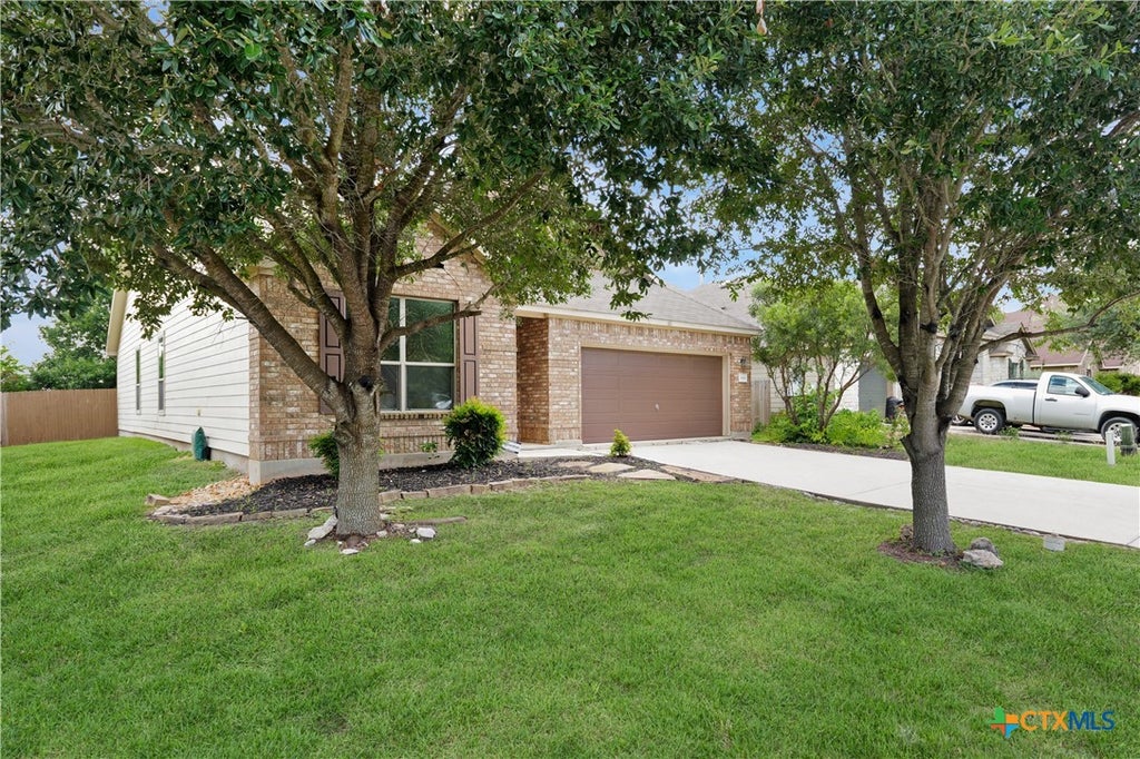 Photo of 1464 Jordan Crossing, New Braunfels, TX 78130 (MLS # 621738)