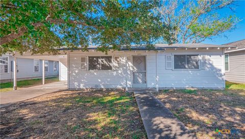 A home in Giddings