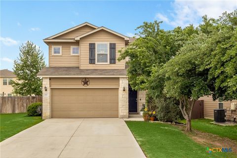 Photo of 617 Community Drive, New Braunfels, TX 78132 (MLS # 611160)