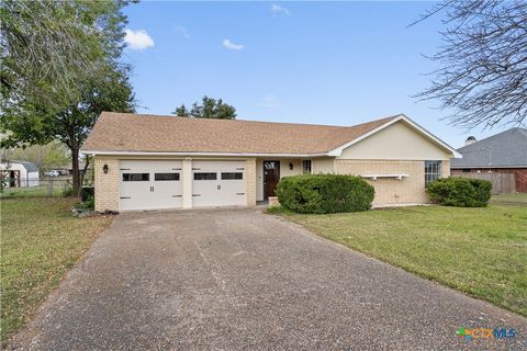 Photo of 105 Melissa Street, Bruceville Eddy, TX 76524 (MLS # 598857)