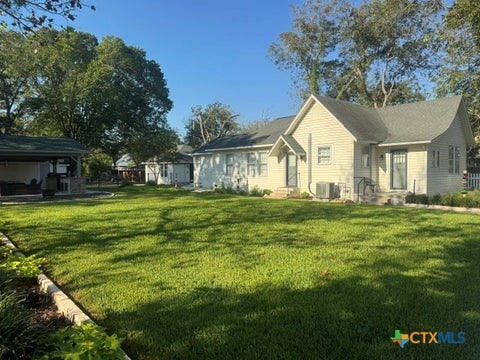 Photo of 213 W Broadway Street, Cuero, TX 77954 (MLS # 627358)