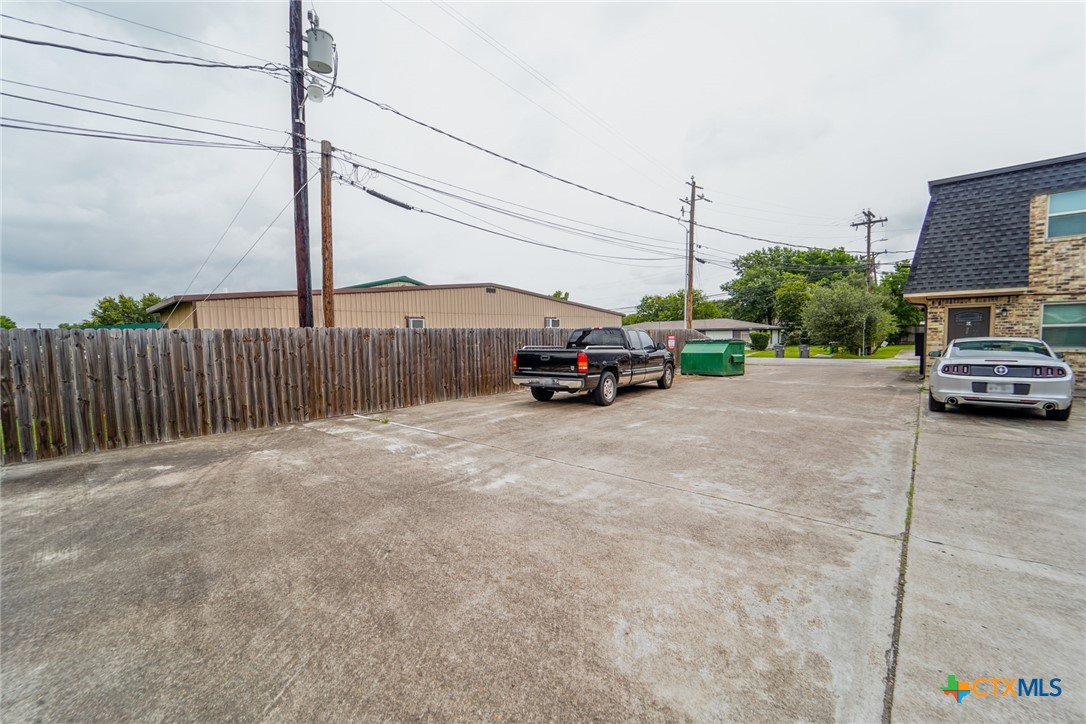 2112 E Airline Road
