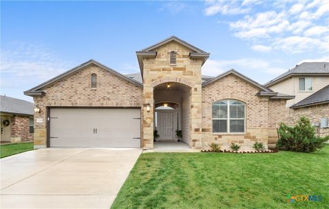 Photo of 1316 Blue Leaf Drive, Temple, TX 76502 (MLS # 612406)