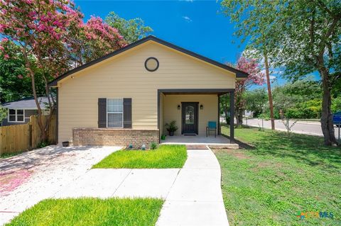 235 GRAY ST San Antonio TX 78208