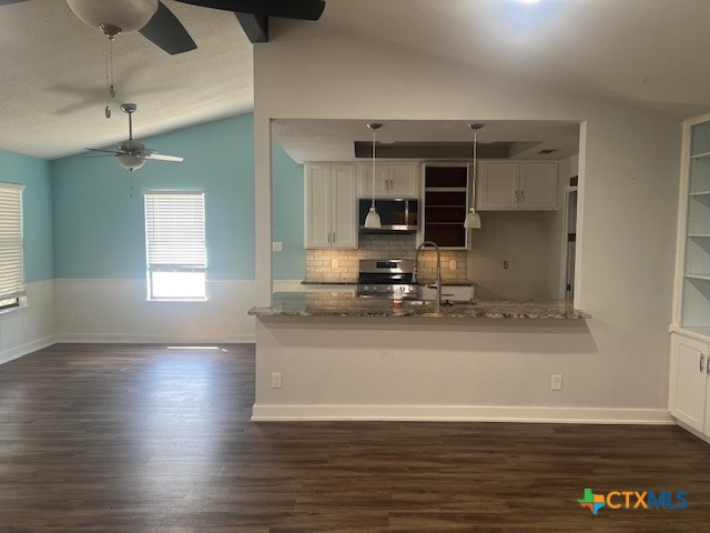 3415 Bluebonnet Trail