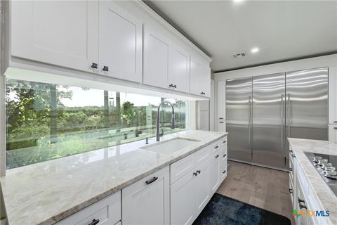 120 Buena Vista Blanco TX 78606