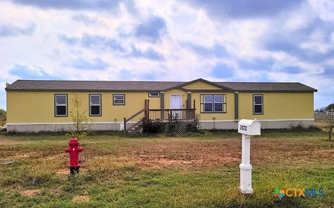 2072 County Road 421 Stockdale TX 78160