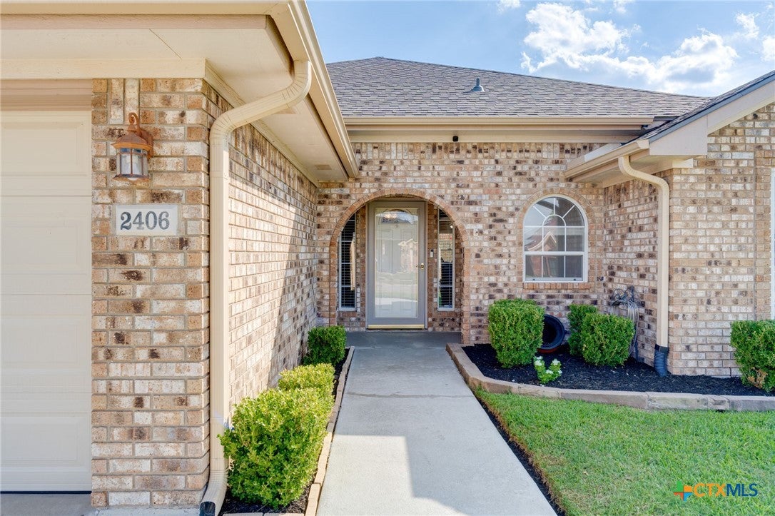 2406 Moonstone Drive
