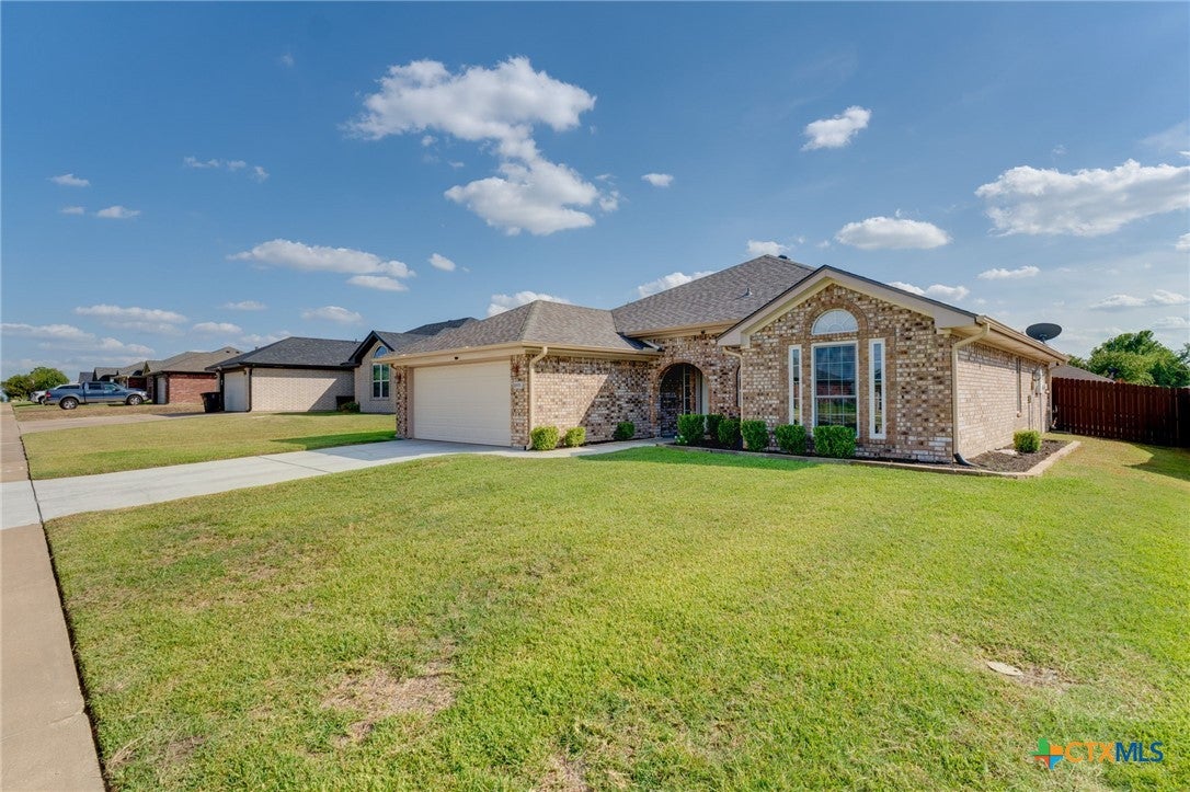 2406 Moonstone Drive