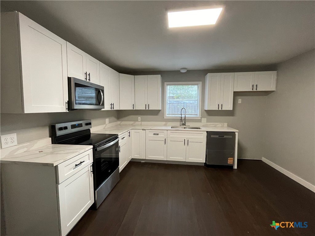 3310 Oakdale Drive
