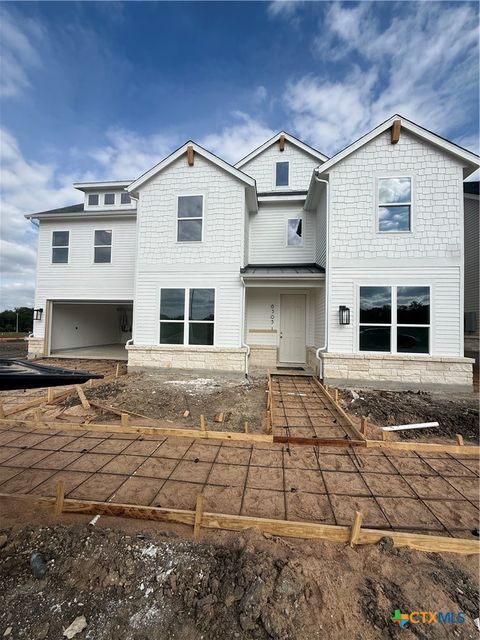 Photo of 6305 McMurtry Street, Austin, TX 78747 (MLS # 606925)