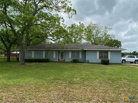 589 BLUEBONNET Lane Yoakum TX 77995