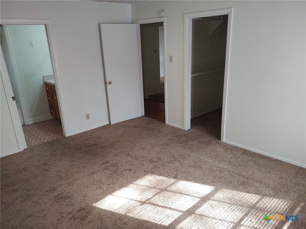 Photo of 2112 N Interstate 35, San Marcos, TX 78666 (MLS # 604235)