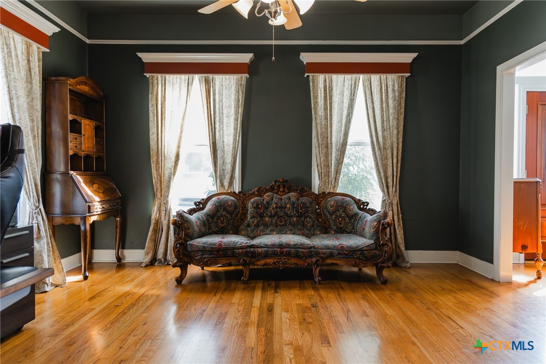 201 N Victoria Street