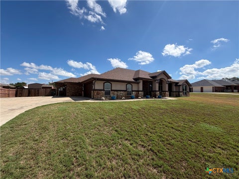 Photo of 206 County Road 4774, Kempner, TX 76539 (MLS # 626013)