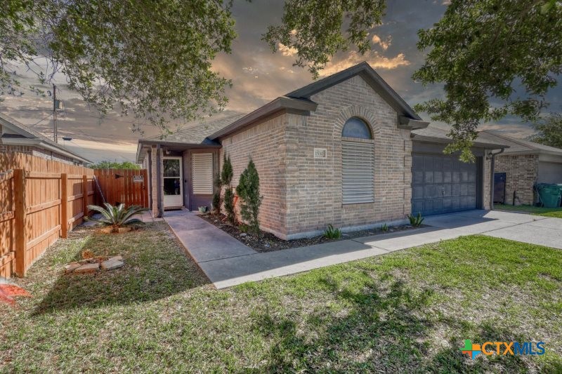 1530 Windy Oaks Drive