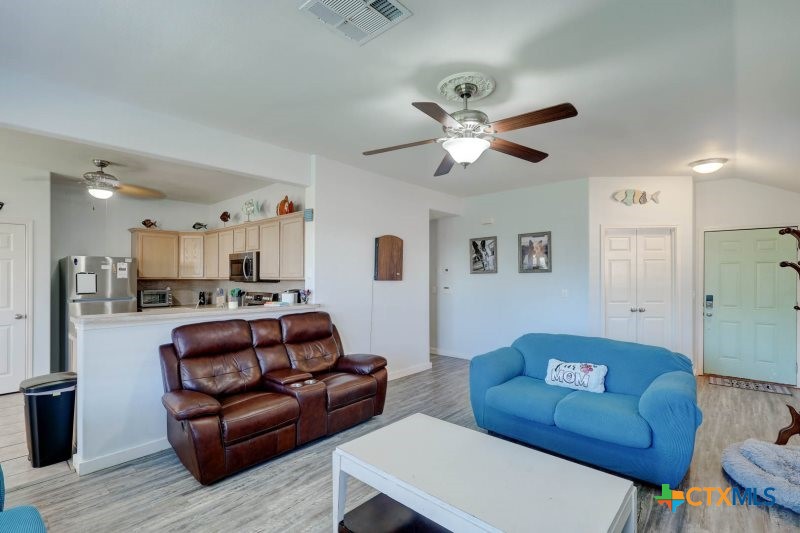 1530 Windy Oaks Drive