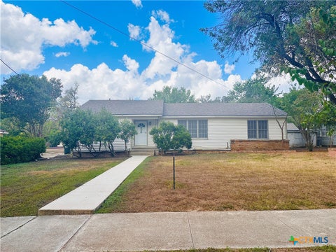 Photo of 726 W San Antonio Street, San Marcos, TX 78666 (MLS # 615779)