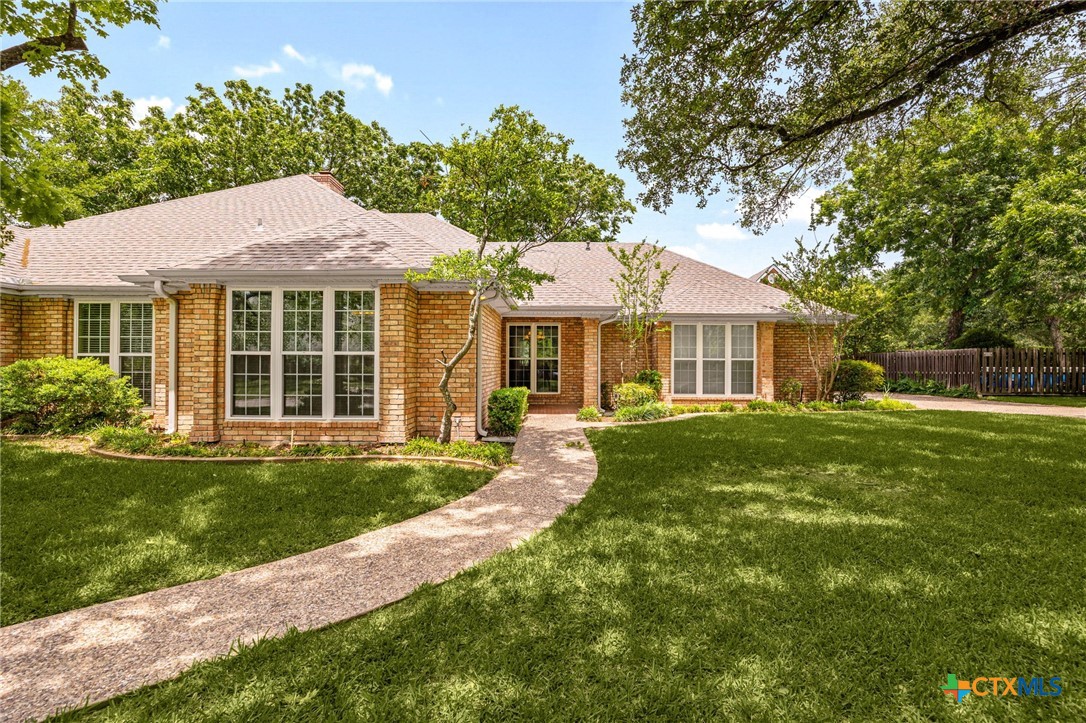 3002 Stratford Drive