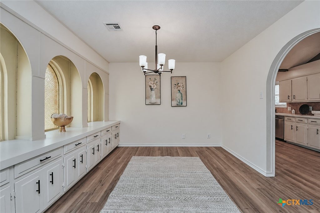 Photo of 205 King Arthur Street, Victoria, TX 77904 (MLS # 628319)