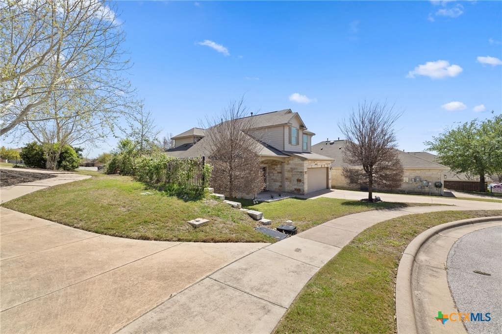 Photo of 10113 Copper Ridge Cove, Austin, TX 78747 (MLS # 607335)