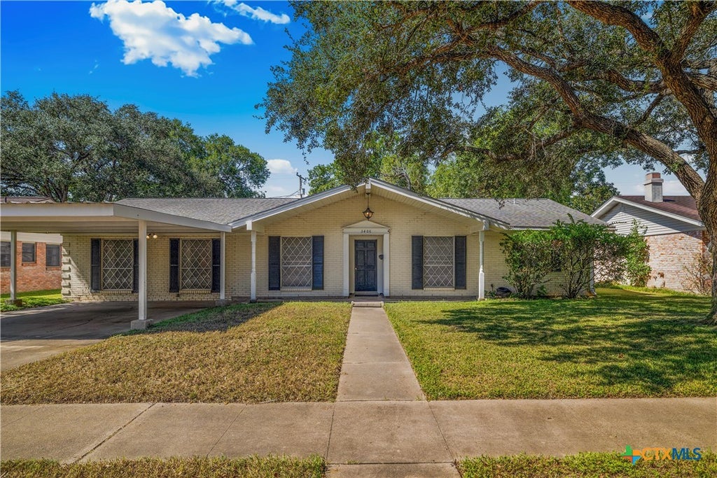 Photo of 3406 Erwin Avenue, Victoria, TX 77901 (MLS # 627604)