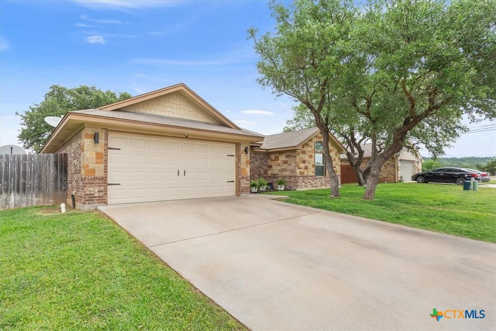 Photo of 3406 Doss Street, Copperas Cove, TX 76522 (MLS # 609876)