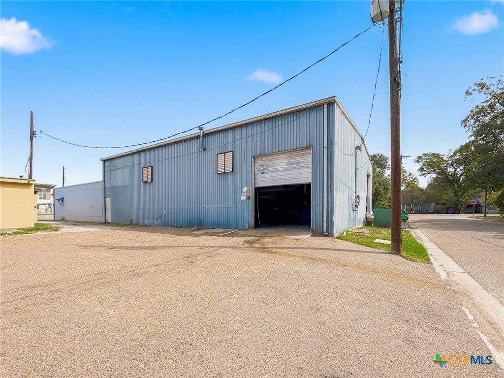 805 E Rio Grande Street