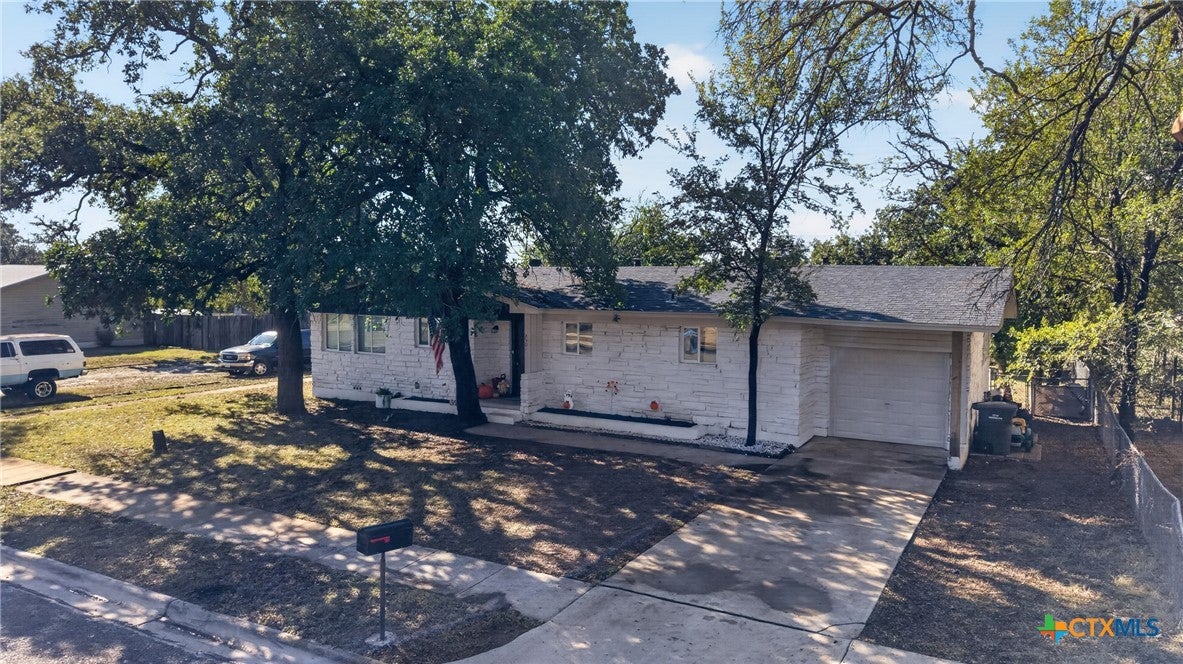 2501 Post Oak Avenue