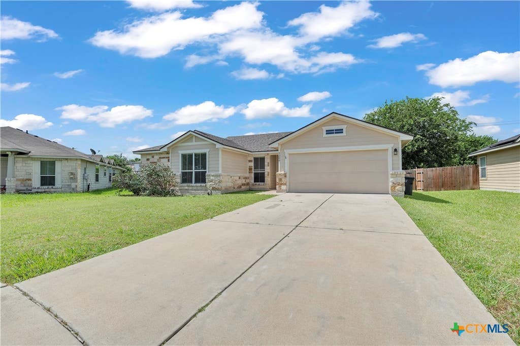 Photo of 5200 Rimes Court, Killeen, TX 76549 (MLS # 617436)