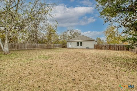 A home in Luling