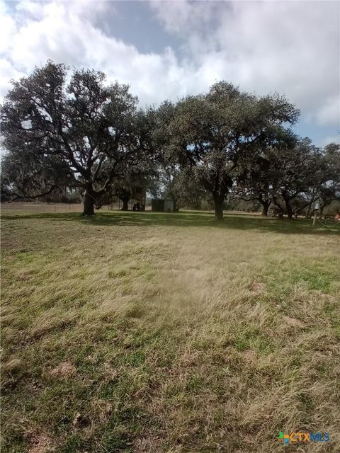 6625 FM 1447 Cuero TX 77954